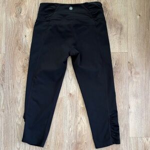 Athleta Black Active Capri Calf Length Women’s Sz S Leggings
